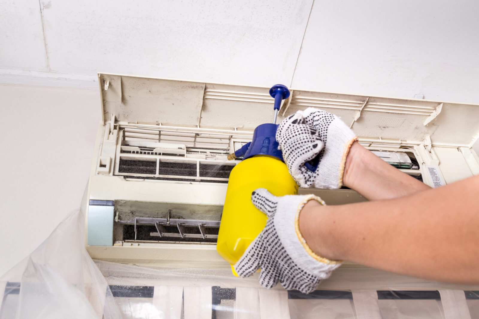 Professional AC cleaning service